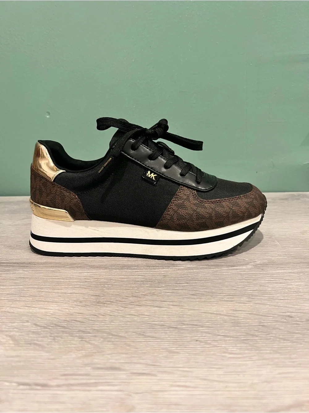 Michael Kors Platform Sneakers  Women’s Size 5.5